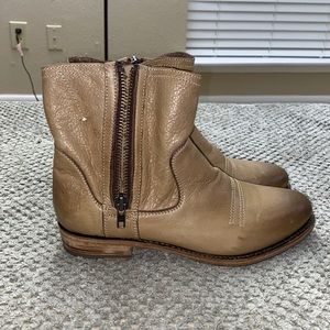 Blackstone Side Zip Leather Boot